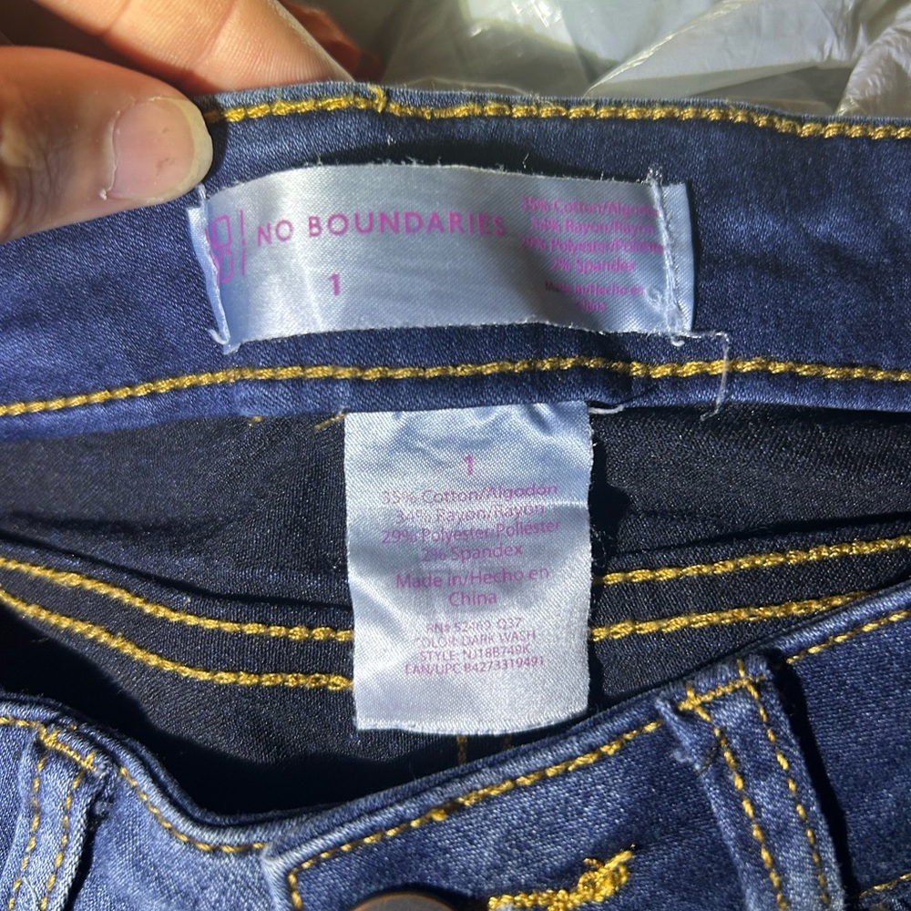 Capris - Picture 3 of 3